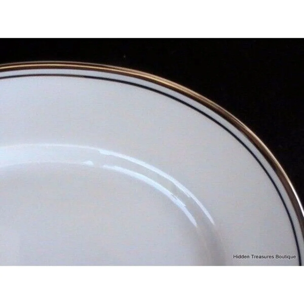 Royal‎ Doulton Royal Platinum Salad Plate White Platinum Band & Trim